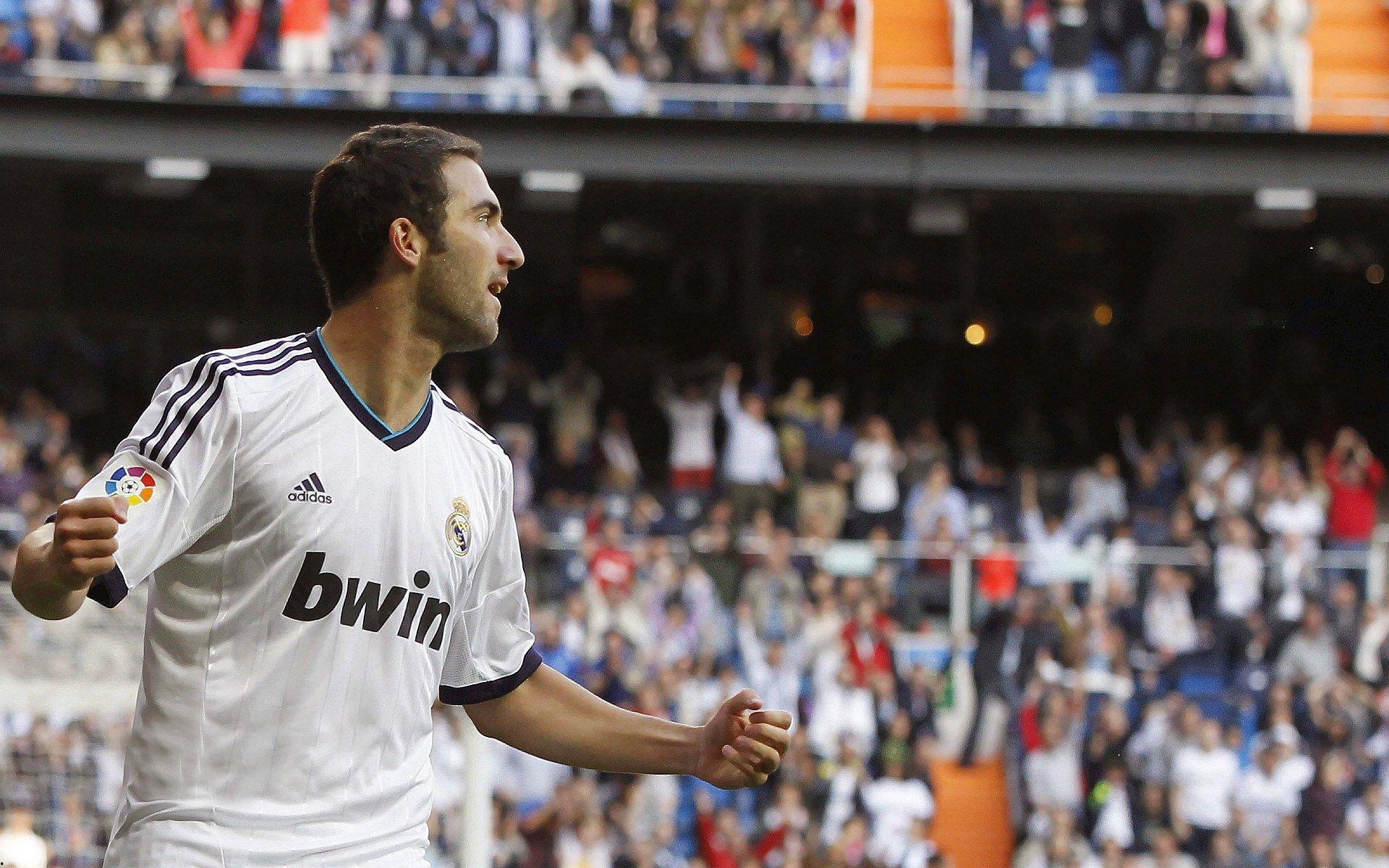 沃特森35分8板4助闪耀全场 掘金官方盛赞新星崛起之夜